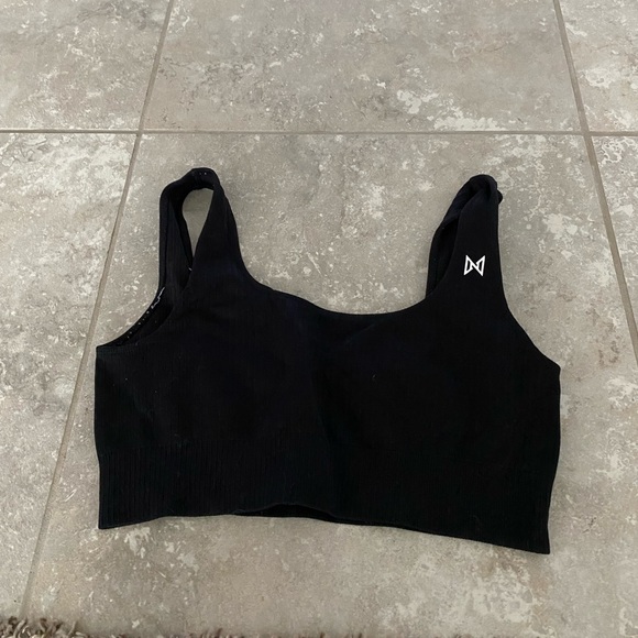 Black Ribbed Sports Bra - Picture 1 of 2